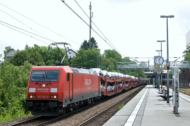185 246 mit GA 60080 bei km 14,2 (Juli 2012)