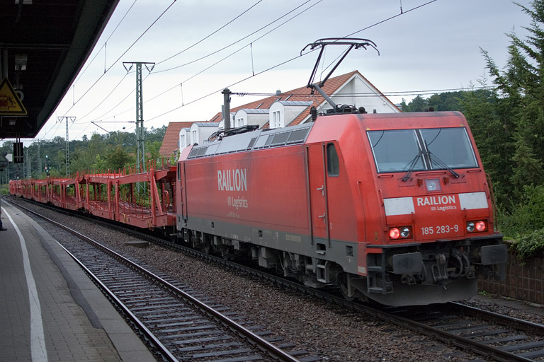 185 283 mit EK 56181 bei km 16,8 (Juli 2012)
