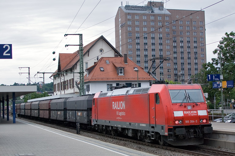 185 304 mit GM 47396 bei km 15,6 (Juni 2012)
