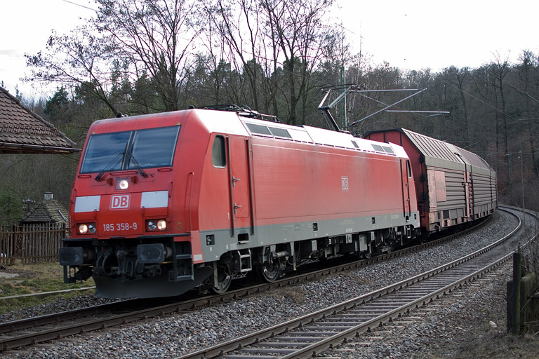 185 358 mit GA 60046 bei km 11,0 (Februar 2012)