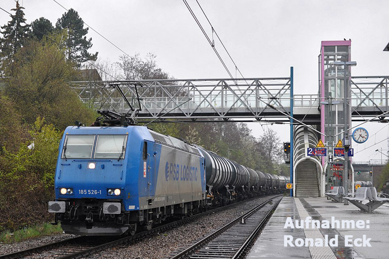 HGK 185 526 bei km 14,4 (April 2012)