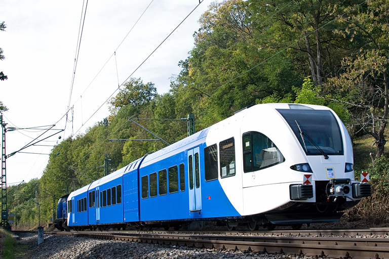 EGP 212 054 mit DbV 43346 bei km 12,8 (September 2012)