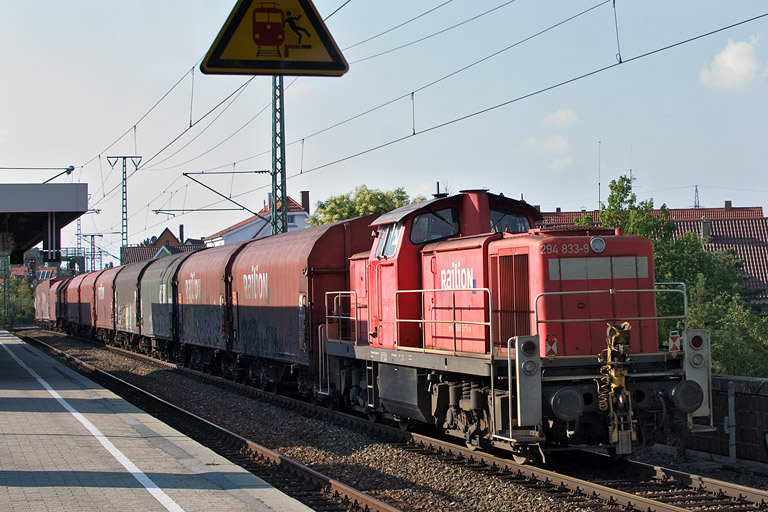 294 833 mit EK 56166 bei km 16,8 (August 2012)