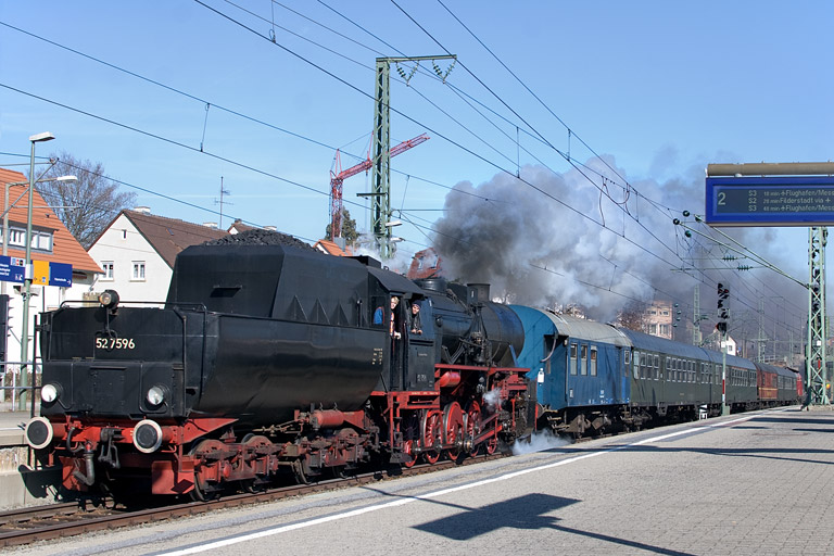 52 7596 in Stuttgart-Vaihingen (Februar 2012)