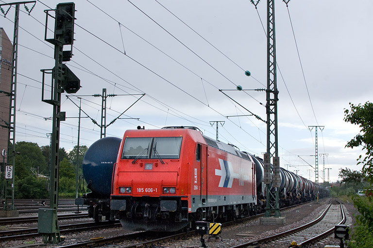 HGK 185 606 bei km 15,8 (Juli 2012)