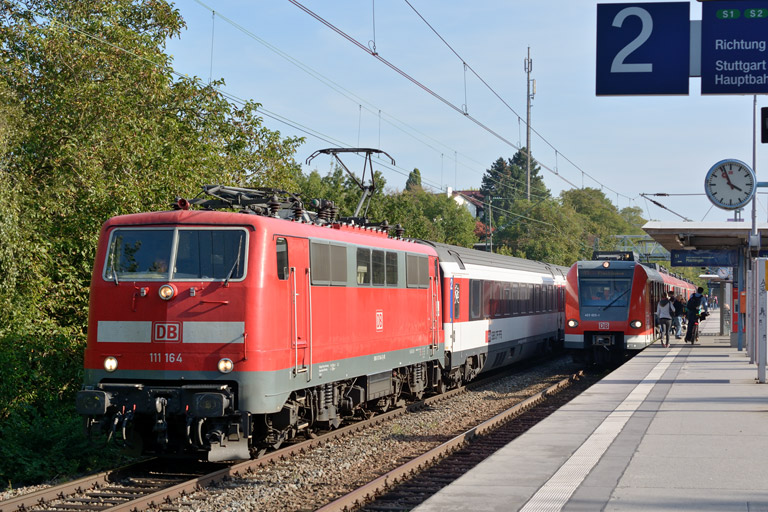 111 164 mi 186 bei km 14,0 (Oktober 2013)