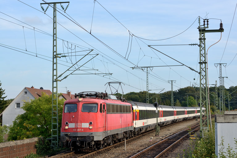 113 267 mit IC 184 bei km 16,8 (September 2013)