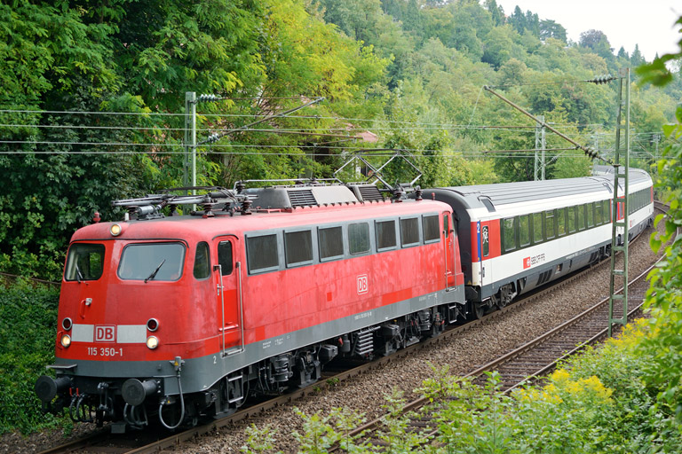 115 350 mit IC 185 bei km 9,8 (August 2013)