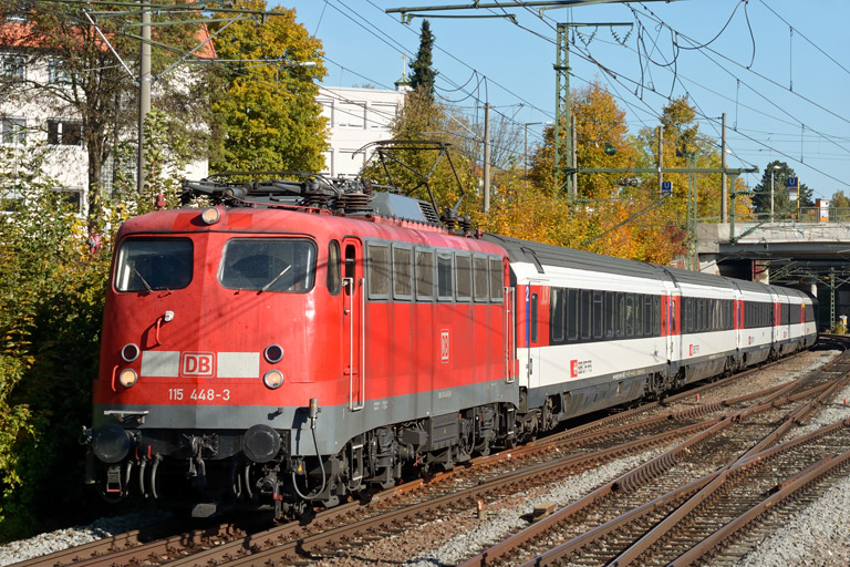 115 448 mit IC 185 bei km 15,4 (Oktober 2013)