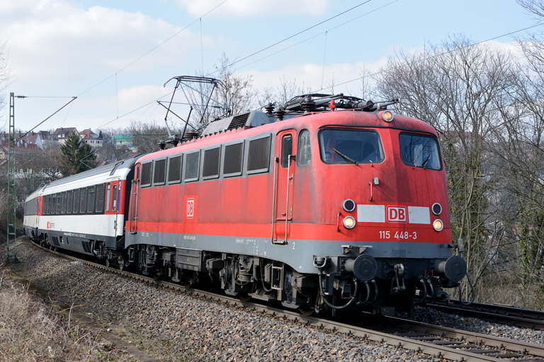 115 448 mit IC 281 bei km 8,2 (April 2013)