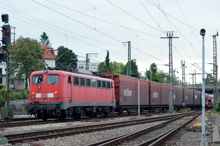 140 833 mit GA 60084 bei km 15,4 (Juni 2013)