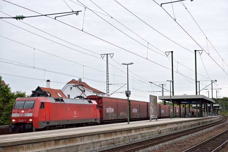 152 008 mit GA 60086 bei km 16,8 (Juni 2013)