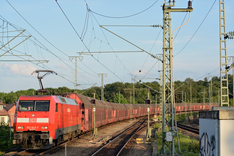 152 047 mit GA 60084 bei km 16,8 (Juni 2013)