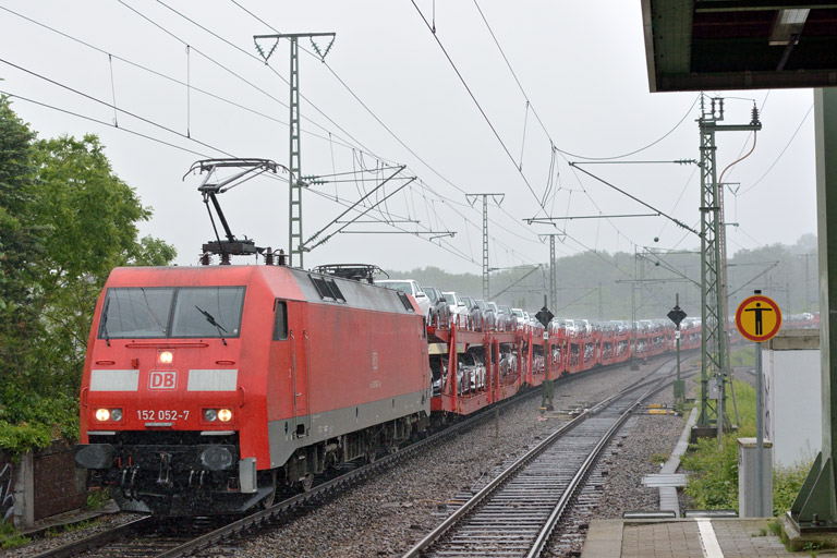 152 052 mit GA 60084 bei km 16,8 (Juni 2013)