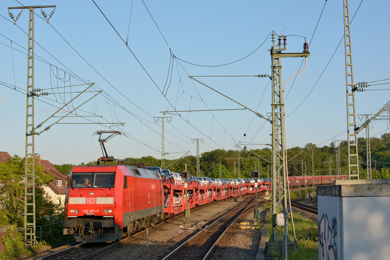 152 071 mit GA 60084 bei km 16,8 (Mai 2013)