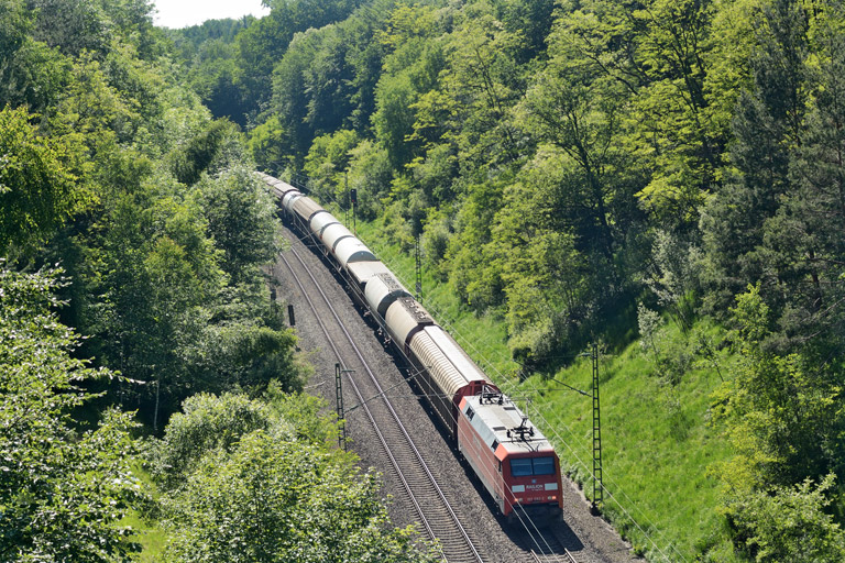 152 092 mit EZ 44691 bei km 20,4 (Juni 2013)