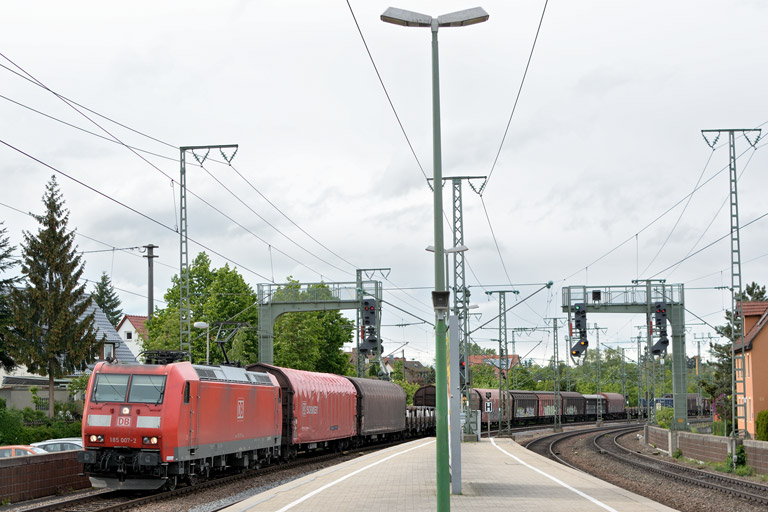 185 007 mit EZ 44691 bei km 16,6 (Mai 2013)
