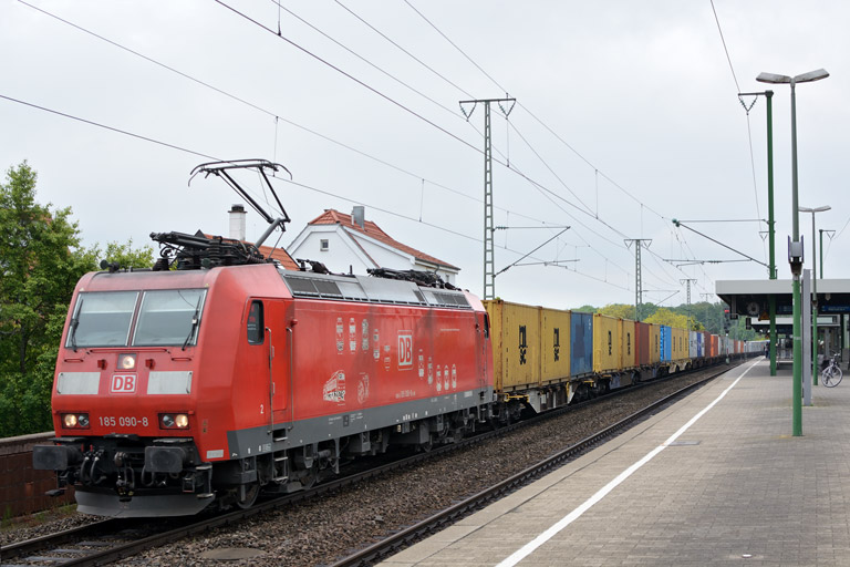185 090 mit KT 43160 bei km 16,6 (Mai 2013)