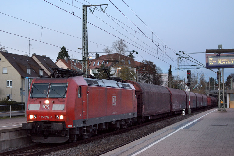 185 092 mit EZ 44691 bei km 15,6 (November 2013)