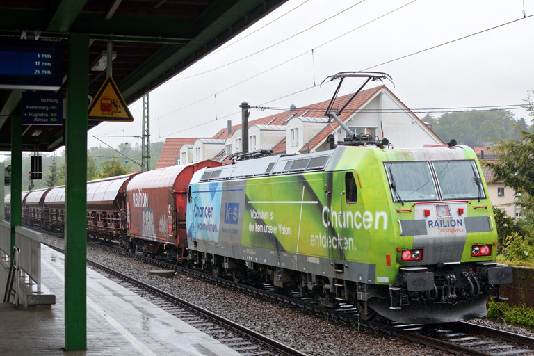 185 152 mit EZ 44691 bei km 16,8 (Mai 2013)