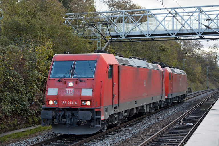 185 213 und 185 094 bei km 14,2 (November 2013)