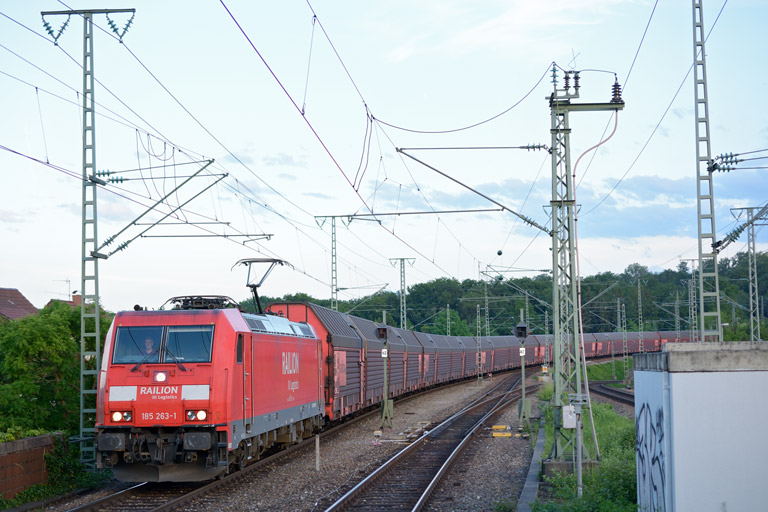 185 263 mit GA 60084 bei km 16,8 (Juni 2013)