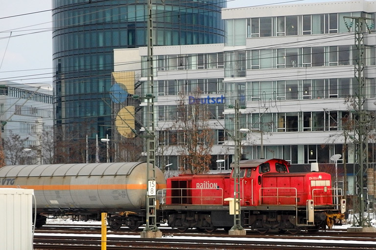 294 833 bei km 15,8 (Februar 2013)