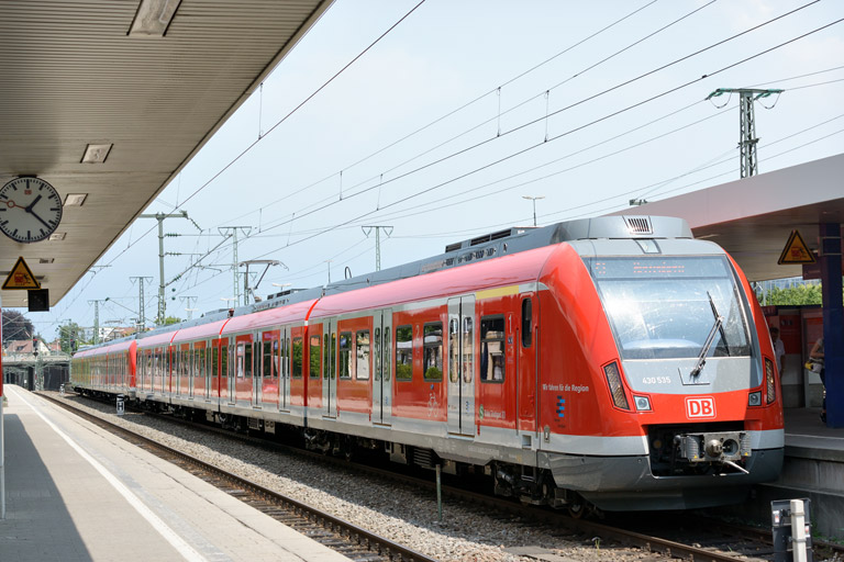 430 535 als S1 bei km 15,6 (Juni 2013)