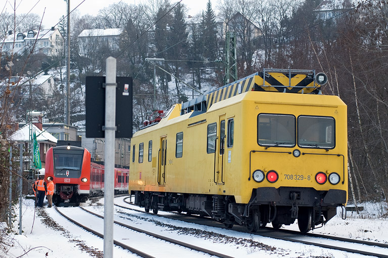 708 329 bei km 8,8 (Januar 2013)