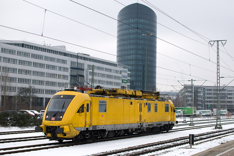 711 121 bei km 15,8 (Februar 2013)