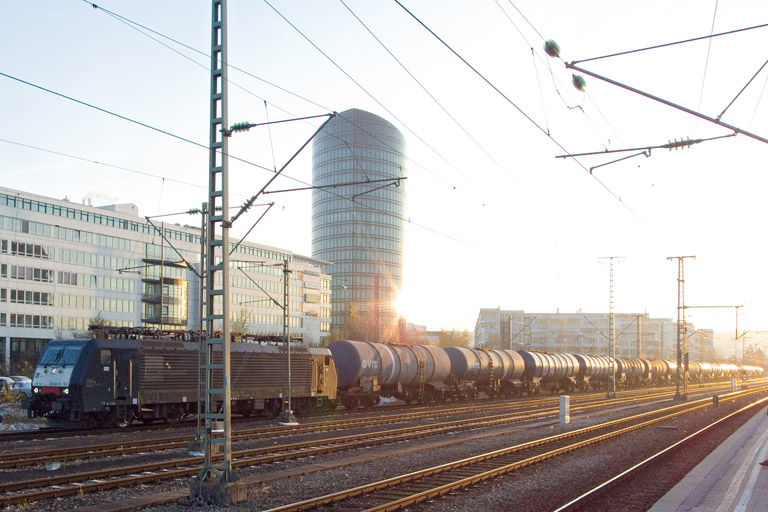 ES 64 F4-107 bei km 15,6 (November 2013)