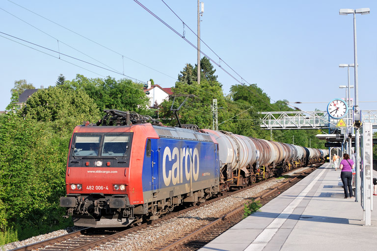 482 006 mit GC 91138 bei km 14,2 (Juli 2013)