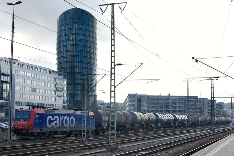 482 008 bei km 15,6 (Januar 2013)