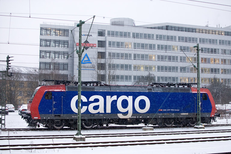 482 020 bei km 15,6 (Januar 2013)