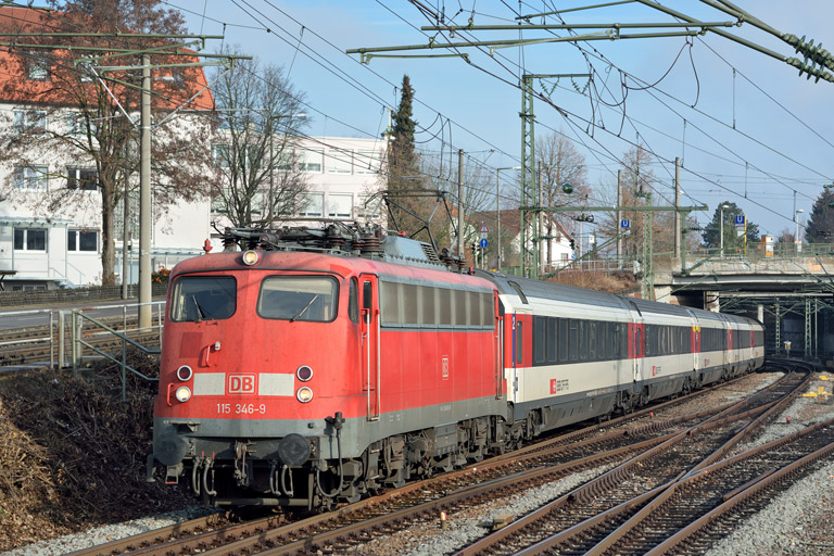 115 346 mit IC 185 bei km 16,4 (Januar 2014)