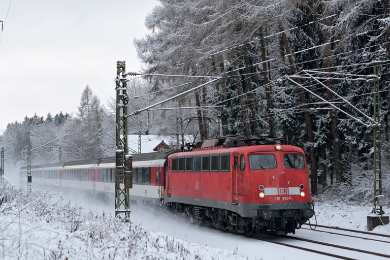 115 350 mit IC 280 bei km 18,2 (Dezember 2014)
