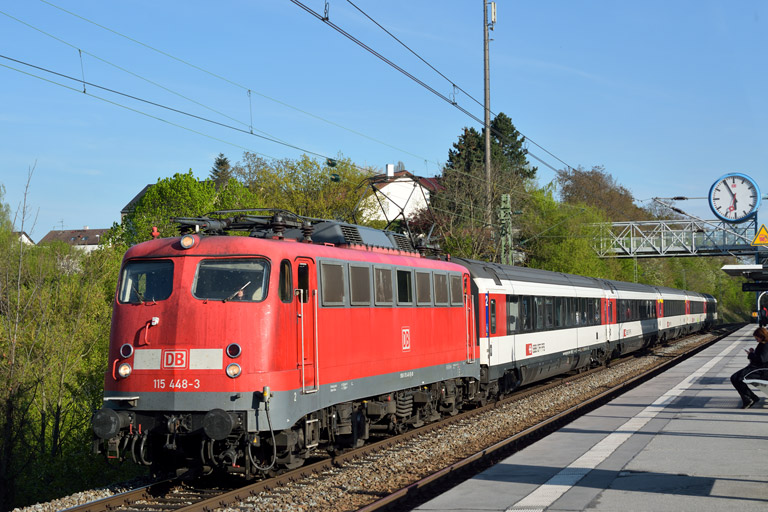 115 448 mit IC 184 bei km 14,2 (April 2014)