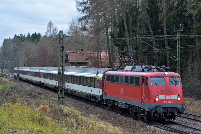 115 448 mit IC 186 bei km 18,2 (Dezember 2014)