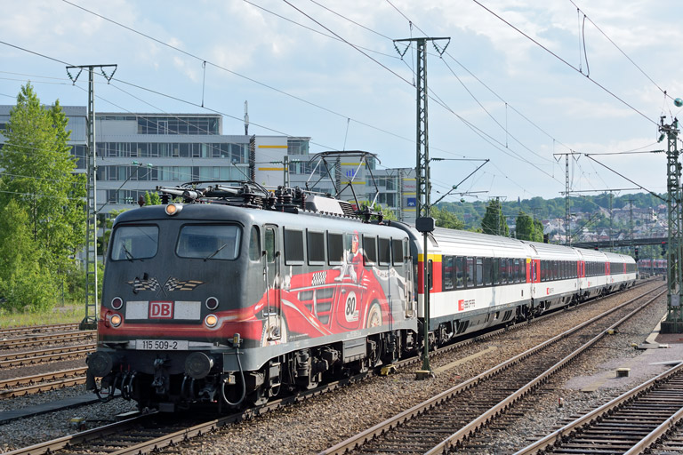 115 509 mit IC 184 bei km 16,8 (Juni 2014)