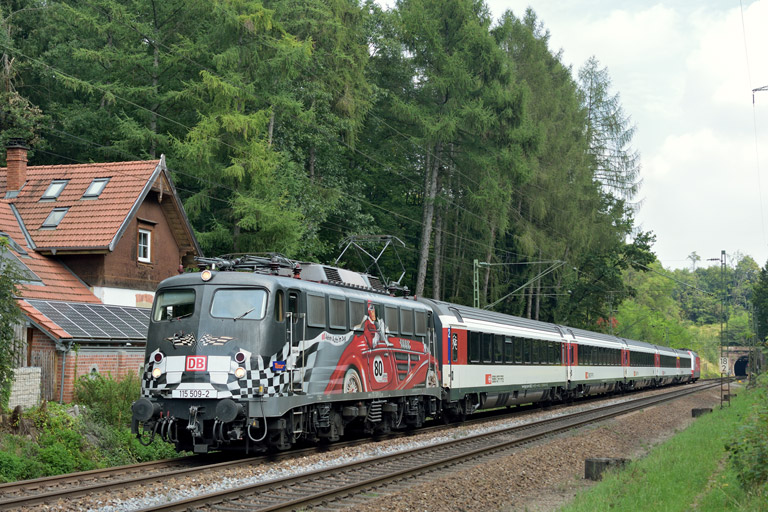 115 509 mit IC 2517 bei km 18,2 (September 2014)