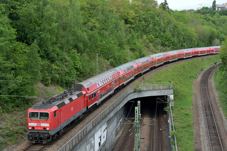 143 569 mit RbZ 18996 bei km 13,8 (Mai 2014)