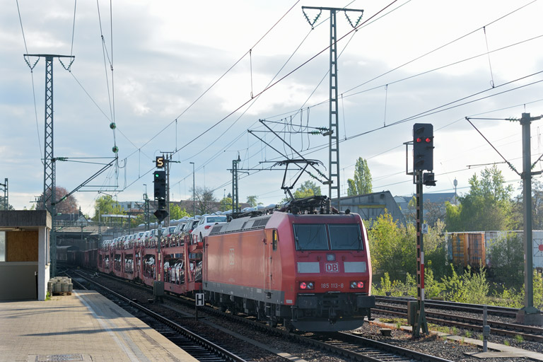 185 113 mit EK 52946 bei km 15,4 (April 2014)