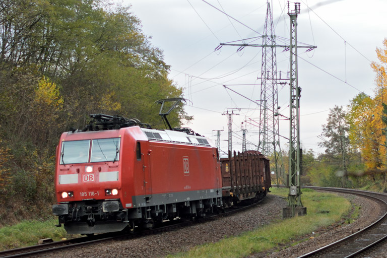 185 116 mit EZ 44691 bei km 17,4 (November 2014)