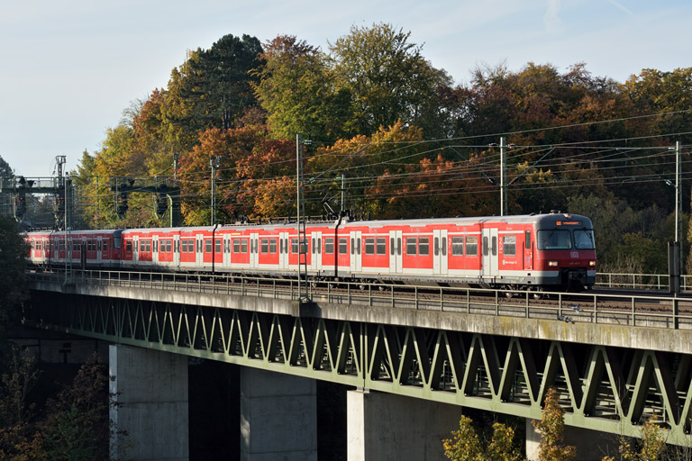 420 452 als S2 bei km 14,6 (November 2014)