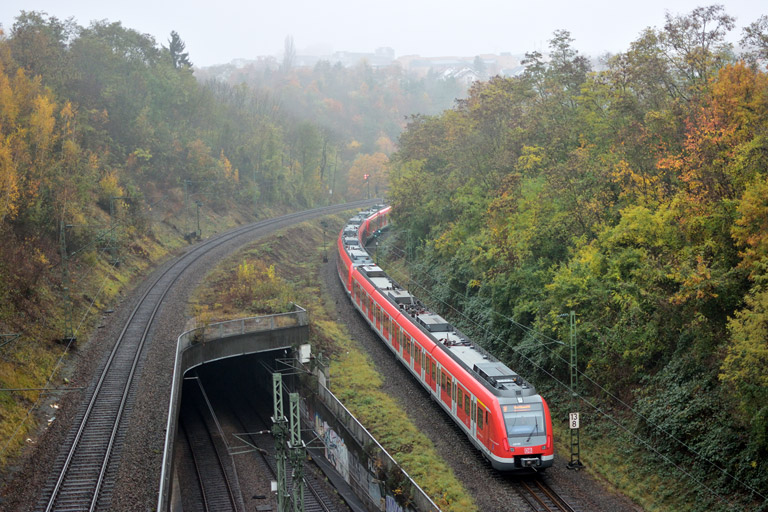 430 501 als S1 bei km 13,8 (November 2014)