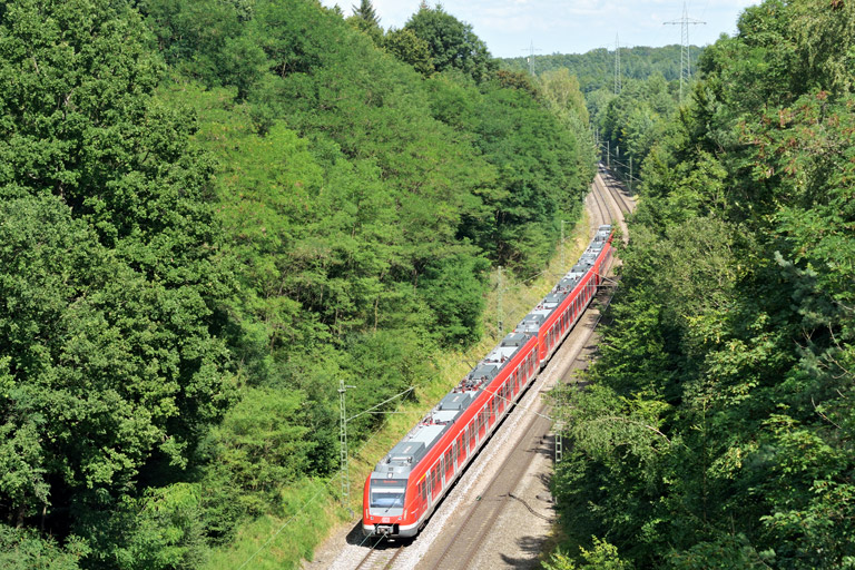 Baureihe 430 als S1 bei km 20,2 (August 2014)