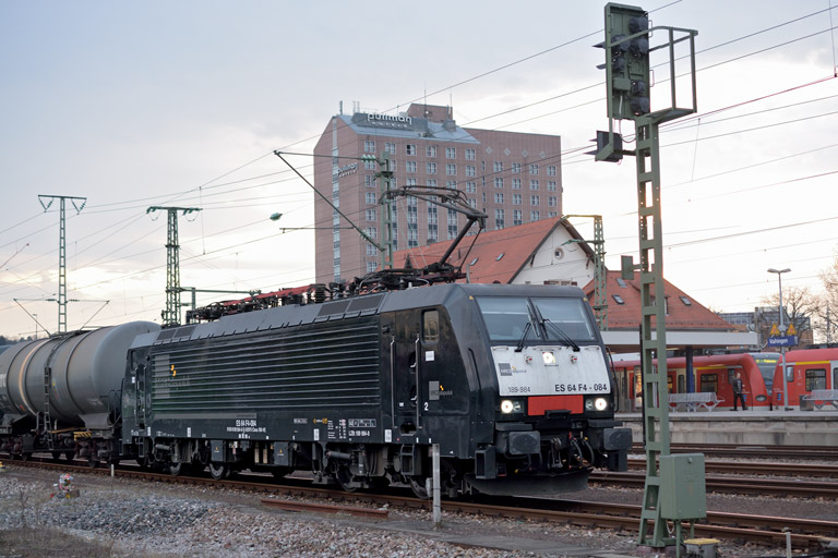 ES 64 F4-084 bei km 15,6 (M&auml;rz 2014)
