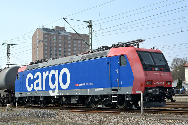 482 002 bei km 15,6 (M&auml;rz 2014)