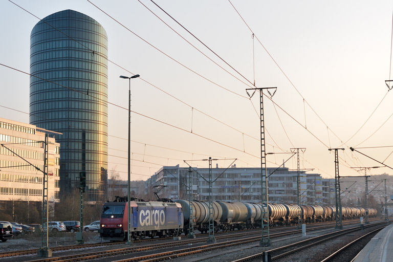 482 025 bei km 15,6 (M&auml;rz 2014)