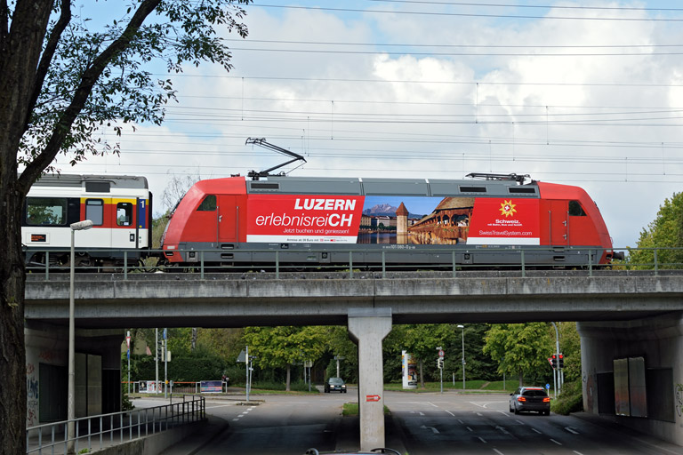 101 080 mit IC 282 bei km 16,4 (September 2015)